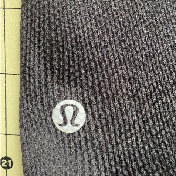 NWOT Lululemon All Yours Short Sleeve Train Tee - Picture 3 of 4